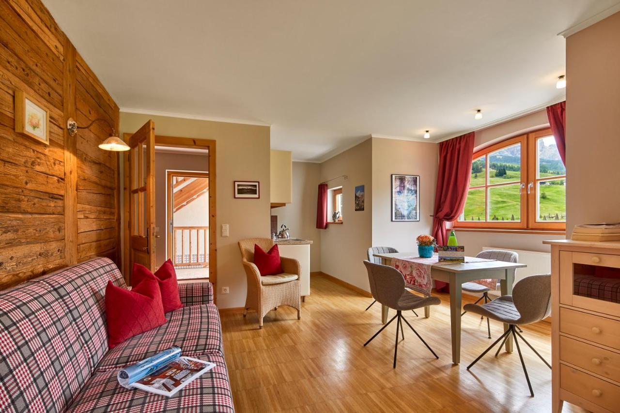 Appartamenti La Sajun&Les Viles La Villa  Extérieur photo