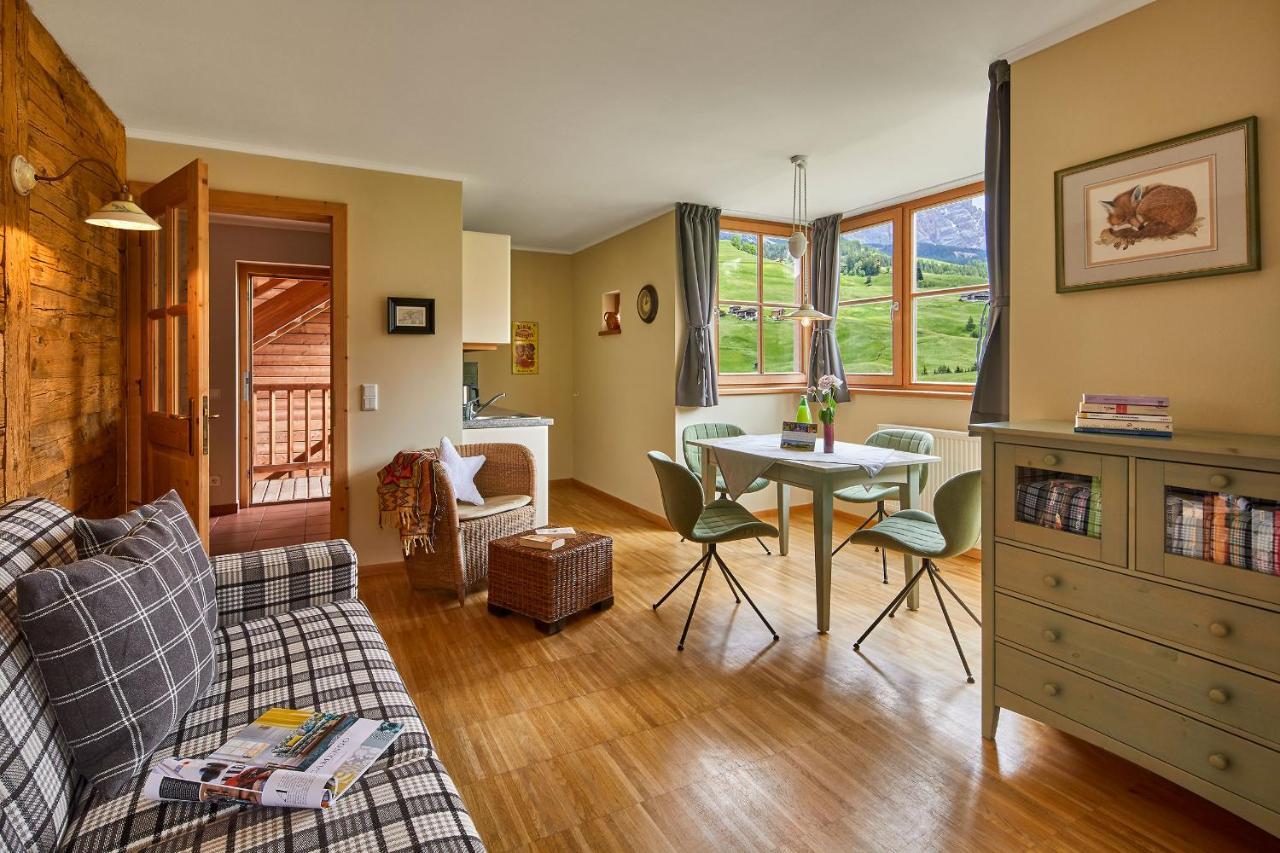 Appartamenti La Sajun&Les Viles La Villa  Extérieur photo